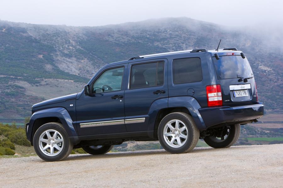  Jeep Cherokee 2008 года  (фото 54 из 161)